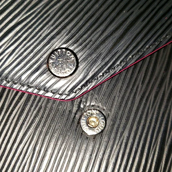 ❌SOLD❌ Authentic Louis Vuitton Felicie Pochette Epi Black Pink Inserts - Picture 8 of 8